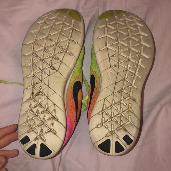 Nike Sneakers - Picture 5 of 6